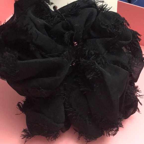 Kitsch brunch scrunchie frayed black NEW BNIP - Picture 4 of 8